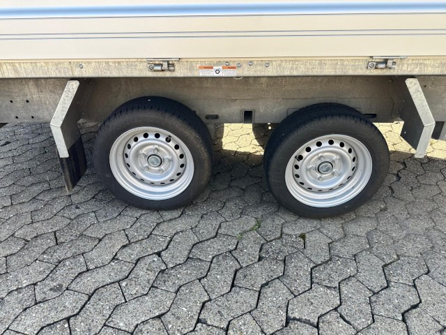 Humbaur 3-Seitenkipper HTK 3000.31 Alu, mit Laubgitteraufsatz, 3140 x 1750 x 350 mm, 3,0 to. - Kiper prikolica: slika 3 Humbaur 3-Seitenkipper HTK 3000.31 Alu, mit Laubgitteraufsatz, 3140 x 1750 x 350 mm, 3,0 to. - Kiper prikolica: slika 3