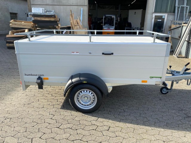 Humbaur HA 132513-5 mit Holz-Alu Deckel mit Reling 1300 kg, 2510 x 1310 x 500mm, 100 km/h - Avtomobilska prikolica: slika 4 Humbaur HA 132513-5 mit Holz-Alu Deckel mit Reling 1300 kg, 2510 x 1310 x 500mm, 100 km/h - Avtomobilska prikolica: slika 4
