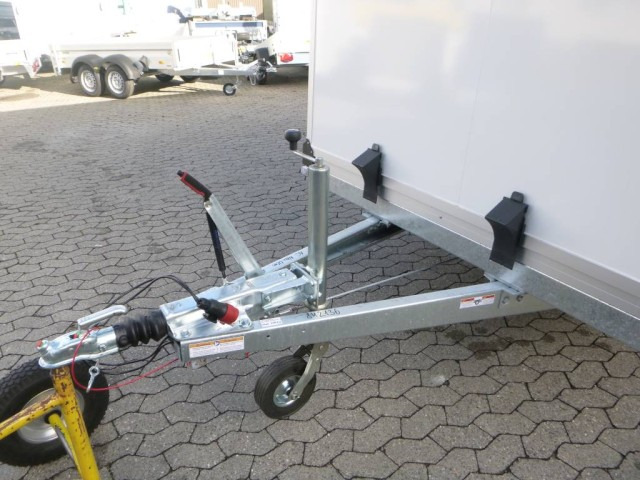 Humbaur Koffer HK 254218-20 PF30, 2,5 to. 4185x1730x1885mm - Prikolica zabojnik: slika 2 Humbaur Koffer HK 254218-20 PF30, 2,5 to. 4185x1730x1885mm - Prikolica zabojnik: slika 2