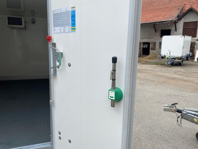 Humbaur Kühlanhänger HGK 253218-21 PF60 Deluxe 2,5 to. 3130x1670x1970mm - Prikolica hladilnik: slika 3 Humbaur Kühlanhänger HGK 253218-21 PF60 Deluxe 2,5 to. 3130x1670x1970mm - Prikolica hladilnik: slika 3