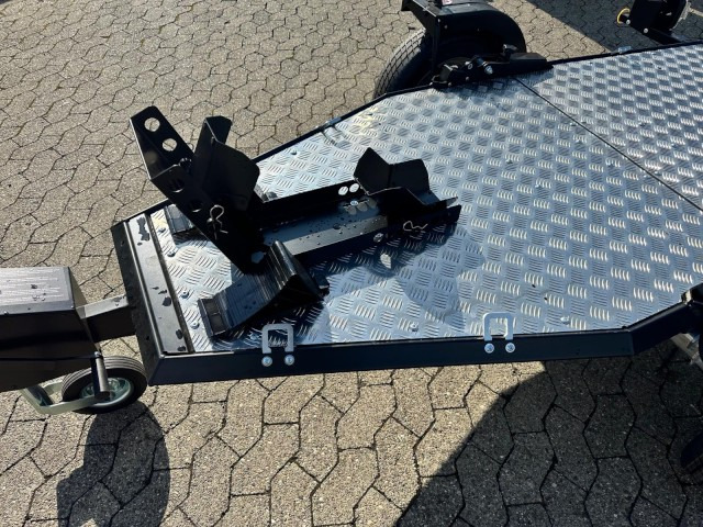 Lorries Motorradanhänger MT-1, 0,75 to. 245 x 99 cm, absenkbar - Prikolica za prevoz motorjev: slika 4 Lorries Motorradanhänger MT-1, 0,75 to. 245 x 99 cm, absenkbar - Prikolica za prevoz motorjev: slika 4