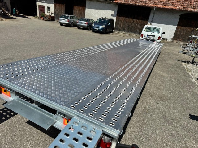 Niewiadow BR3 14A 35A35V, 9000 x 2100 mm, 3,5 to. - Prikolica avtotransporter: slika 1 Niewiadow BR3 14A 35A35V, 9000 x 2100 mm, 3,5 to. - Prikolica avtotransporter: slika 1
