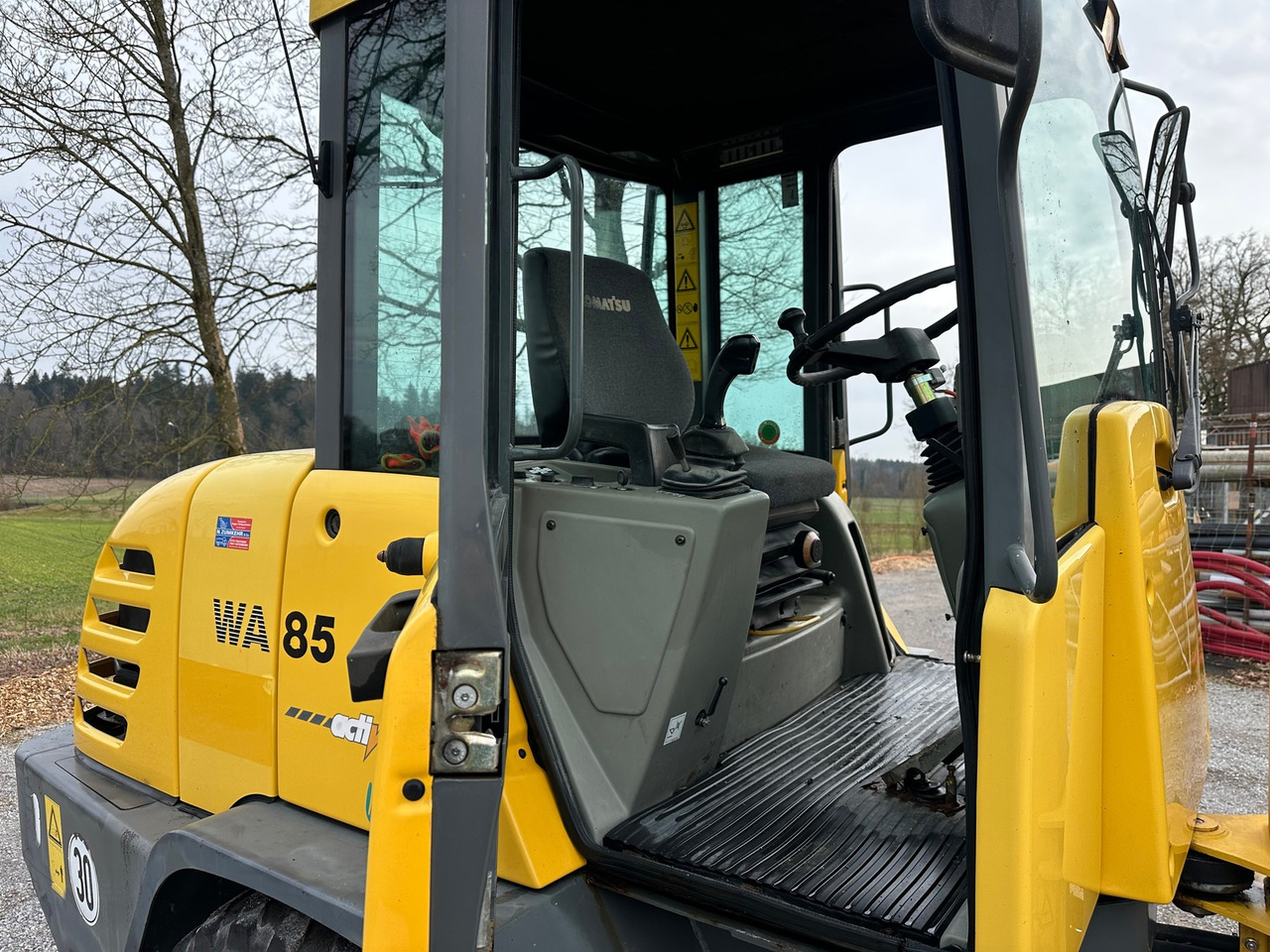 KOMATSU WA 85 3 - Kolesni nakladalec: slika 5 KOMATSU WA 85 3 - Kolesni nakladalec: slika 5