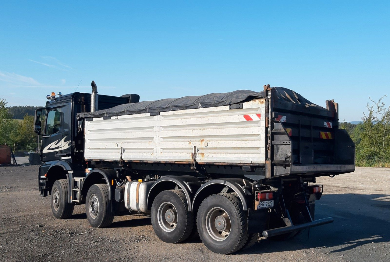 Mercedes-Benz AROCS 3245 8x4 Bordmatic/ THERMO/ CRAMARO/ AHK - Tovornjak prekucnik: slika 5 Mercedes-Benz AROCS 3245 8x4 Bordmatic/ THERMO/ CRAMARO/ AHK - Tovornjak prekucnik: slika 5