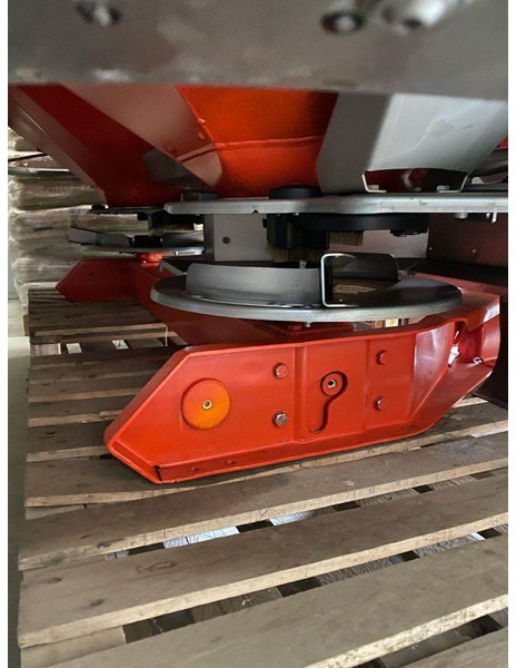 Kuhn Axis 40.1 W - Trosilnik gnojila: slika 2 Kuhn Axis 40.1 W - Trosilnik gnojila: slika 2