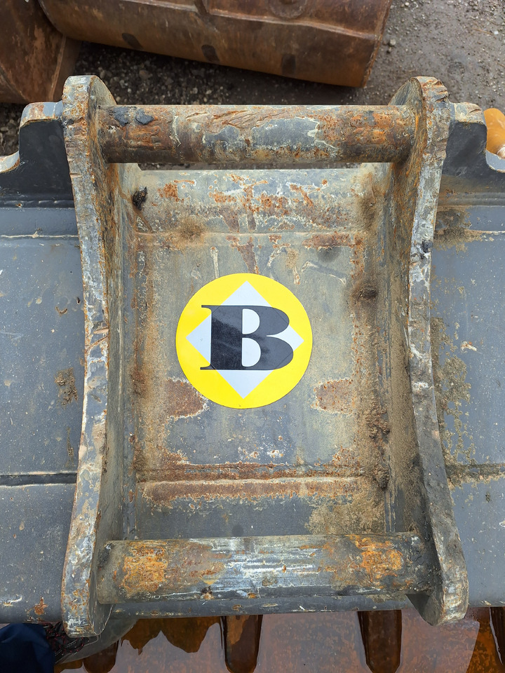 BALAVTO excavating planning bucket 1550 mm S60 - Žlica za bager: slika 4 BALAVTO excavating planning bucket 1550 mm S60 - Žlica za bager: slika 4
