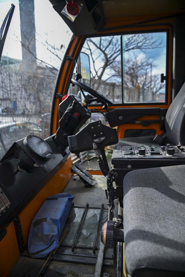 Bucher Schorling CC 5000 City Cat - Vozilo za pometanje: slika 4 Bucher Schorling CC 5000 City Cat - Vozilo za pometanje: slika 4