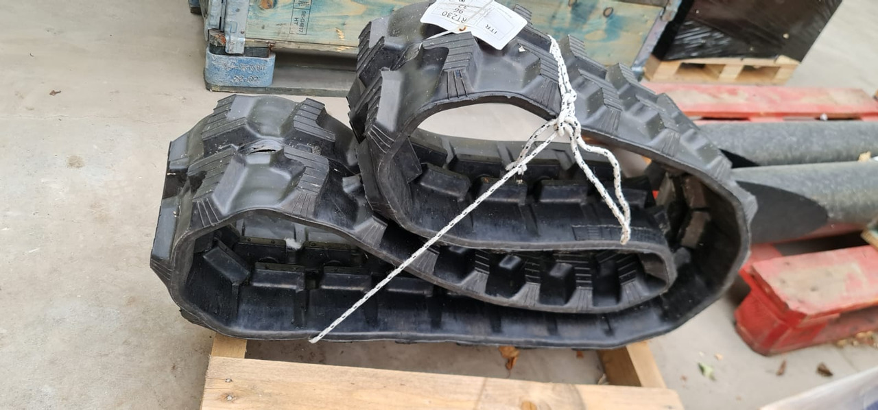 ITR 230x96x32 - Gosenica za Gradbeni stroj: slika 3 ITR 230x96x32 - Gosenica za Gradbeni stroj: slika 3