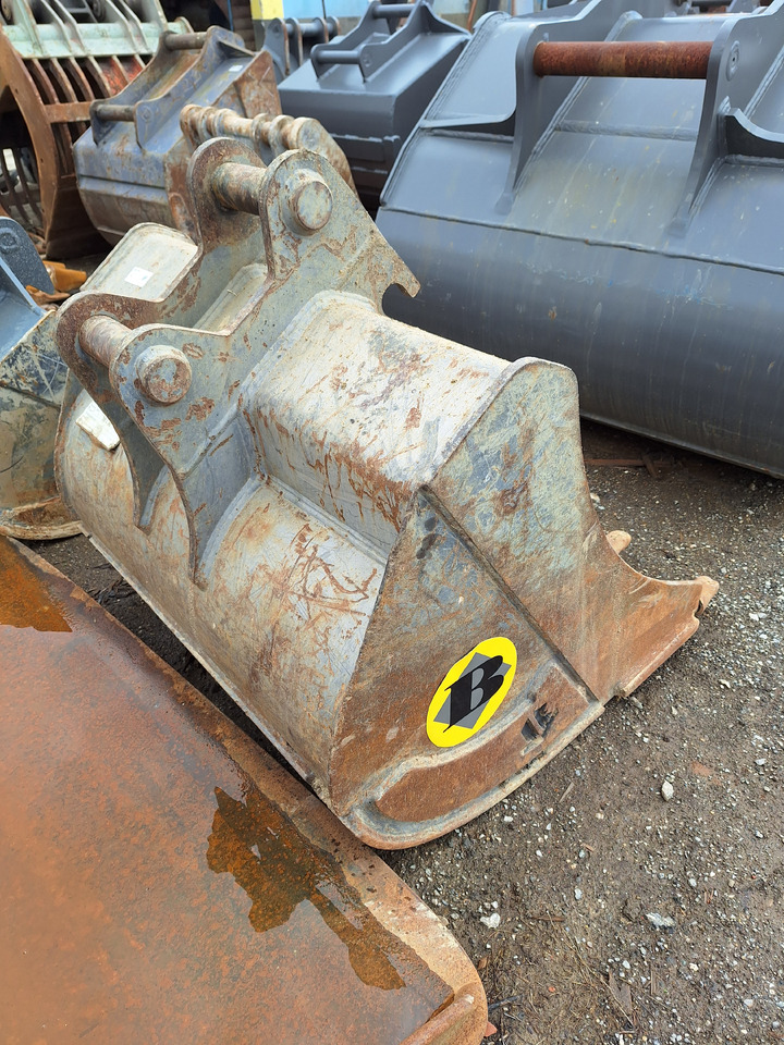 Int. equipment Verdun digging bucket 1000 mm - Žlica za bager: slika 3 Int. equipment Verdun digging bucket 1000 mm - Žlica za bager: slika 3