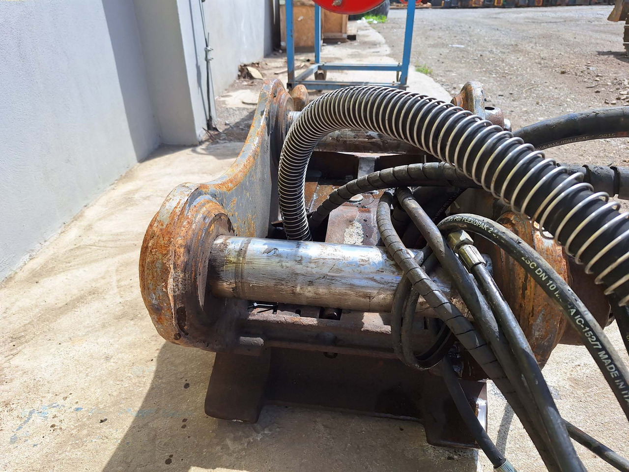 OilQuick quick coupler lizing OilQuick quick coupler: slika 6