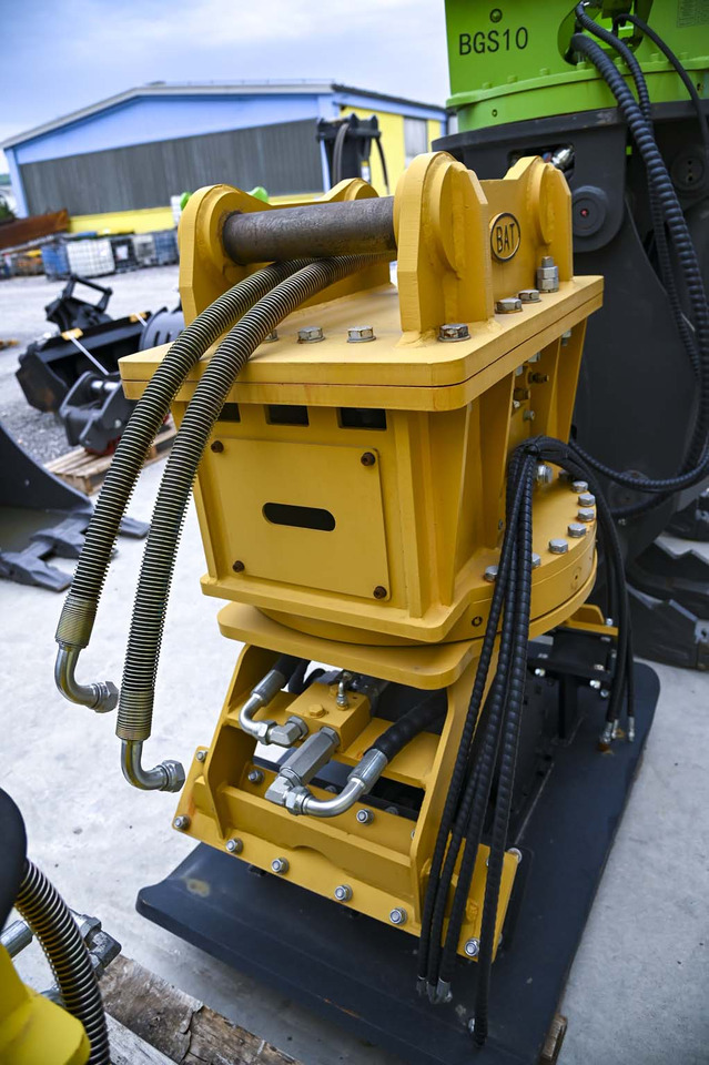 Plate compactor VIBROBAT 08 with rotator - Priključek za Bager: slika 5 Plate compactor VIBROBAT 08 with rotator - Priključek za Bager: slika 5