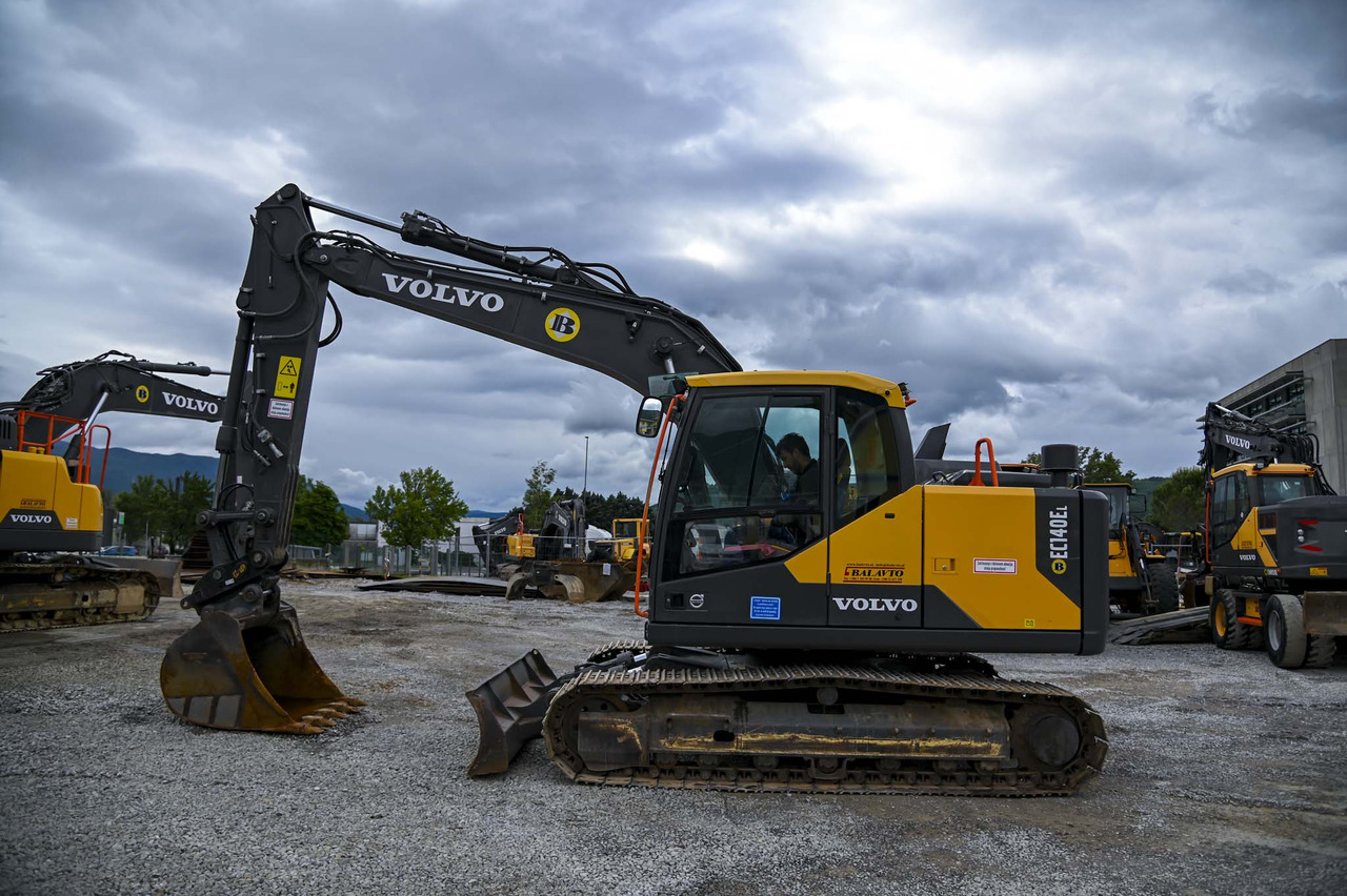 VOLVO EC140E - Bager goseničar: slika 2 VOLVO EC140E - Bager goseničar: slika 2