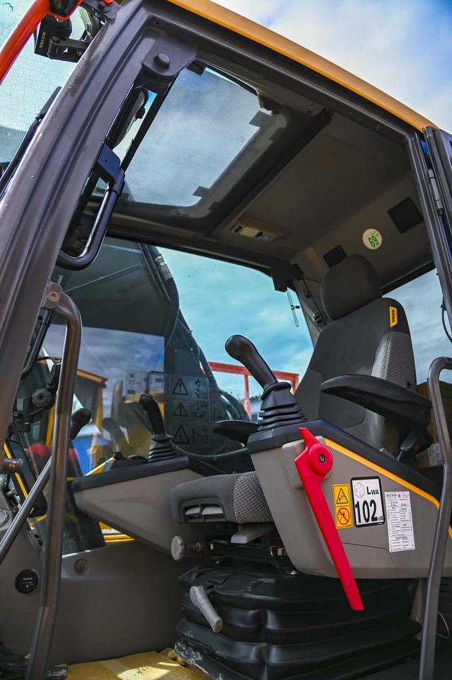 VOLVO EC220EL lizing VOLVO EC220EL: slika 49 VOLVO EC220EL lizing VOLVO EC220EL: slika 49