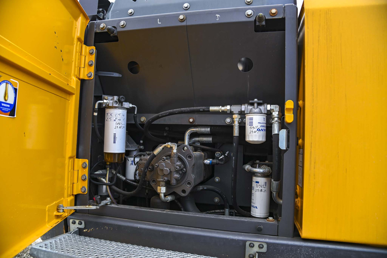 VOLVO EC220EL lizing VOLVO EC220EL: slika 42 VOLVO EC220EL lizing VOLVO EC220EL: slika 42