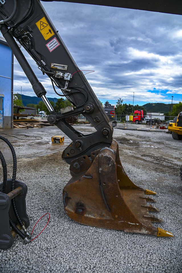 VOLVO EC220EL lizing VOLVO EC220EL: slika 21 VOLVO EC220EL lizing VOLVO EC220EL: slika 21