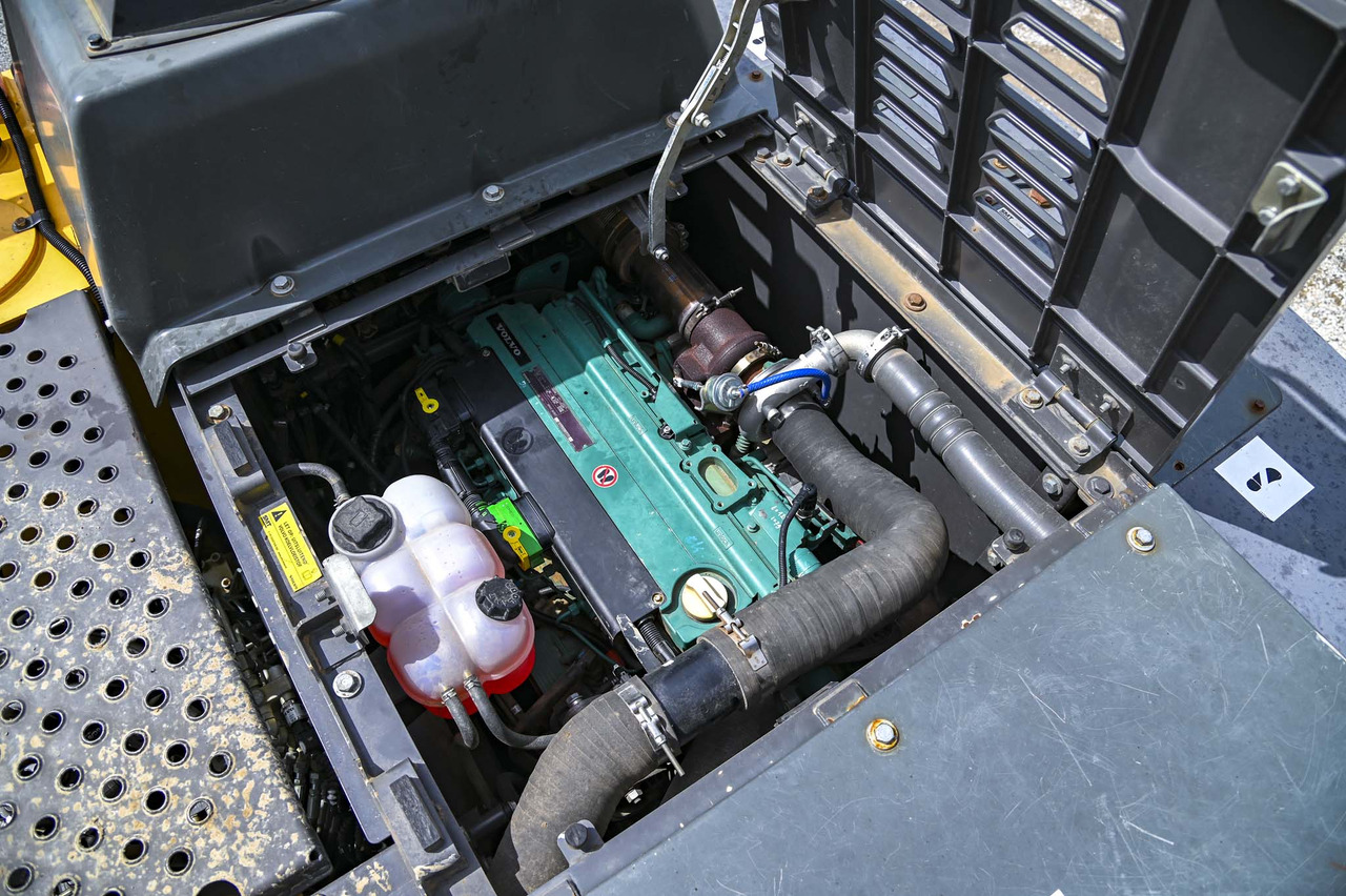 VOLVO EC220EL lizing VOLVO EC220EL: slika 40 VOLVO EC220EL lizing VOLVO EC220EL: slika 40