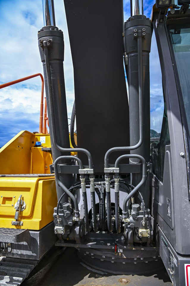 VOLVO EC220EL lizing VOLVO EC220EL: slika 45 VOLVO EC220EL lizing VOLVO EC220EL: slika 45