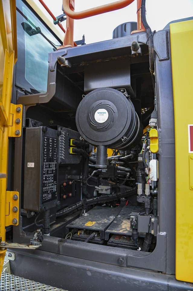 VOLVO EC220EL lizing VOLVO EC220EL: slika 39 VOLVO EC220EL lizing VOLVO EC220EL: slika 39