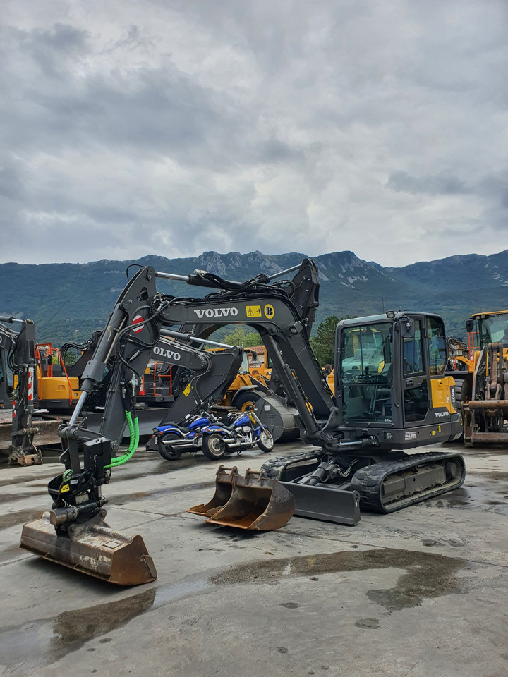 VOLVO EC60E - Mini bager: slika 3 VOLVO EC60E - Mini bager: slika 3
