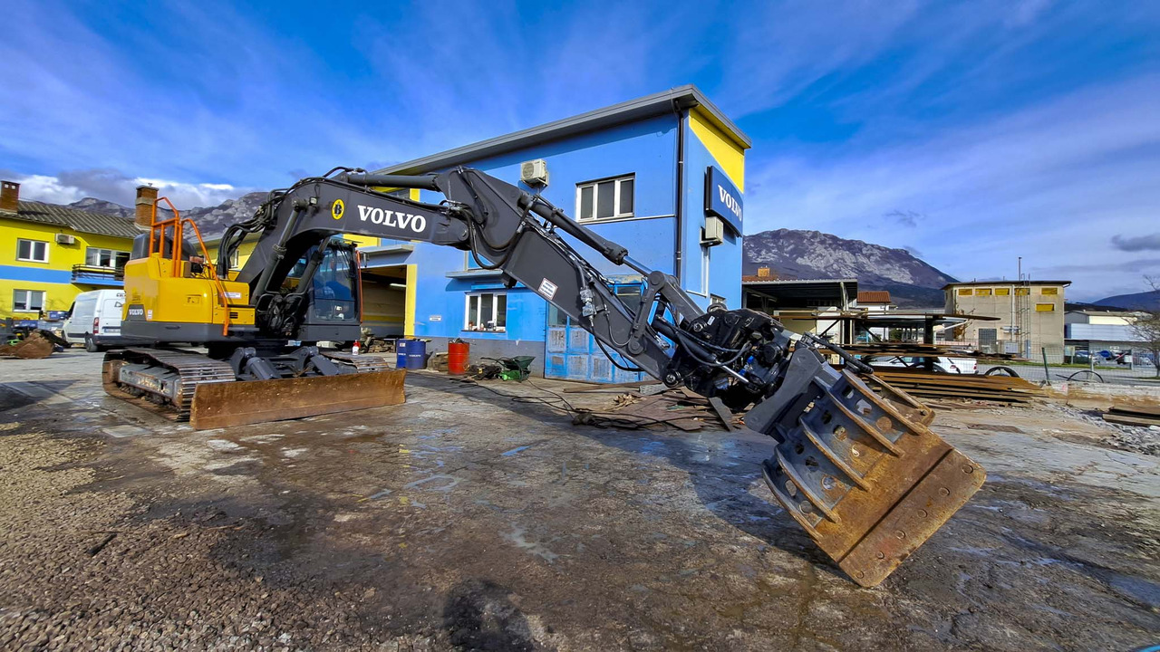 VOLVO ECR235EL - Bager goseničar: slika 3 VOLVO ECR235EL - Bager goseničar: slika 3