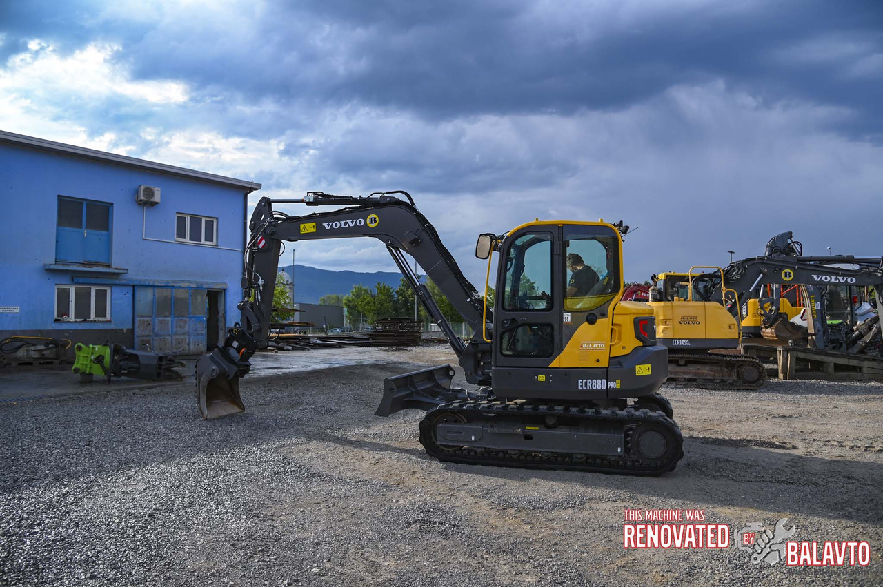 VOLVO ECR88D - Mini bager: slika 4 VOLVO ECR88D - Mini bager: slika 4