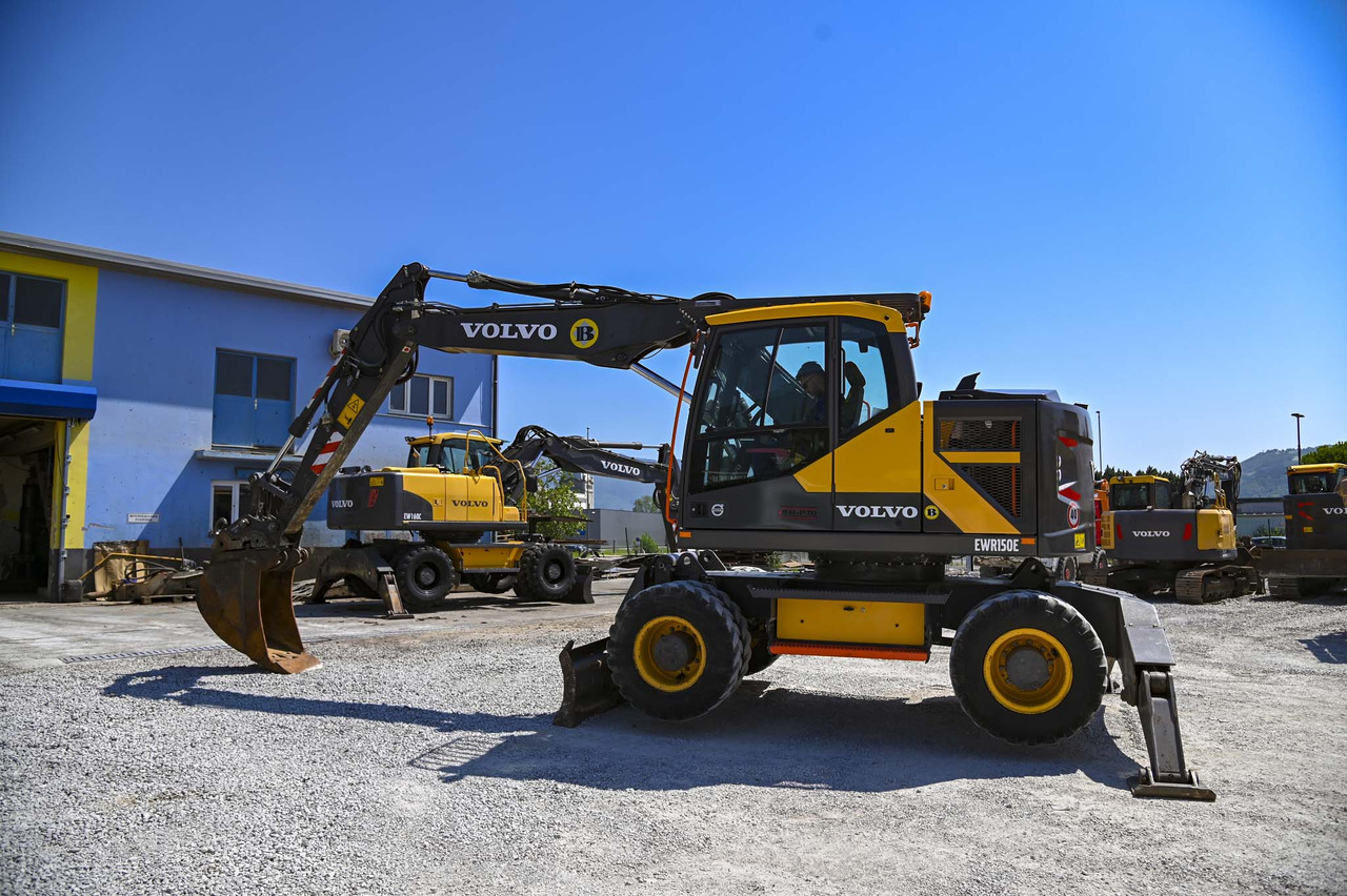 VOLVO EWR150E - Bager na kolesih: slika 3 VOLVO EWR150E - Bager na kolesih: slika 3