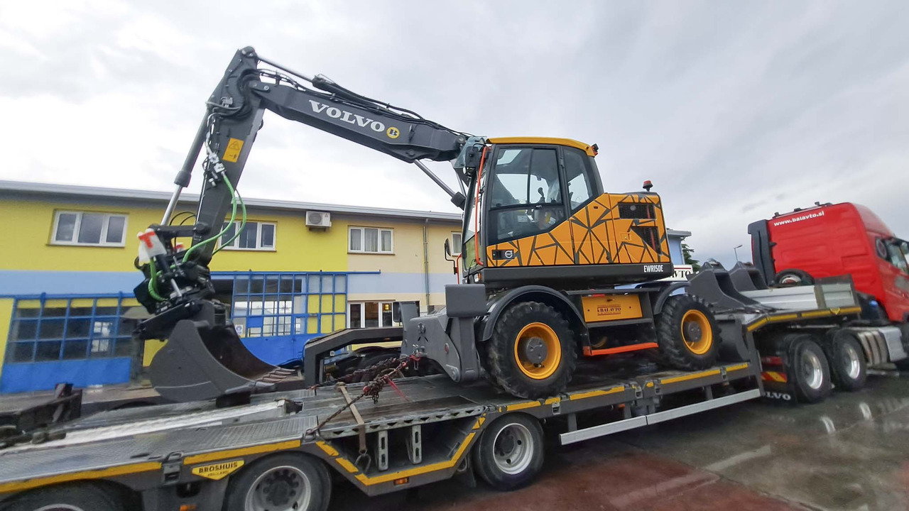 VOLVO EWR150E - Bager na kolesih: slika 2 VOLVO EWR150E - Bager na kolesih: slika 2