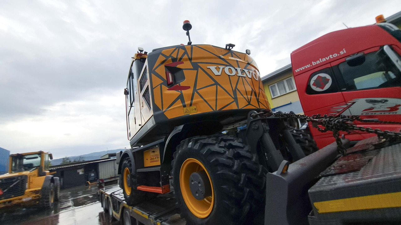 VOLVO EWR150E - Bager na kolesih: slika 4 VOLVO EWR150E - Bager na kolesih: slika 4