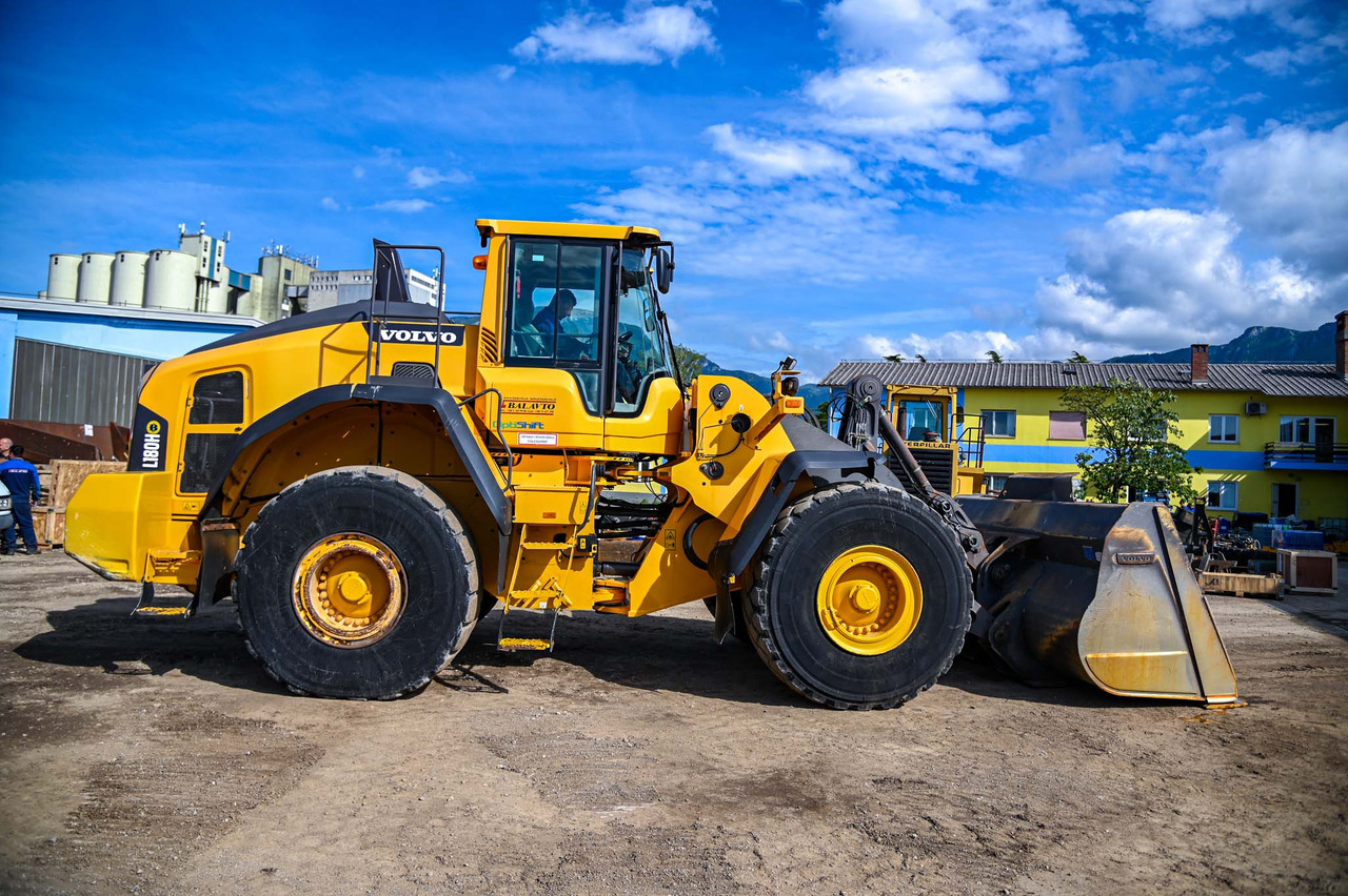 Kolesni nakladalec VOLVO L180H: slika 8