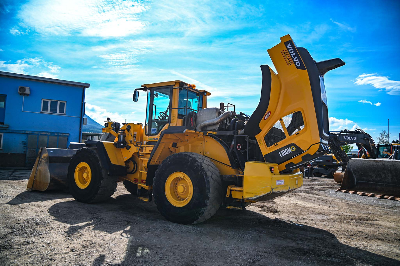 Kolesni nakladalec VOLVO L180H: slika 39
