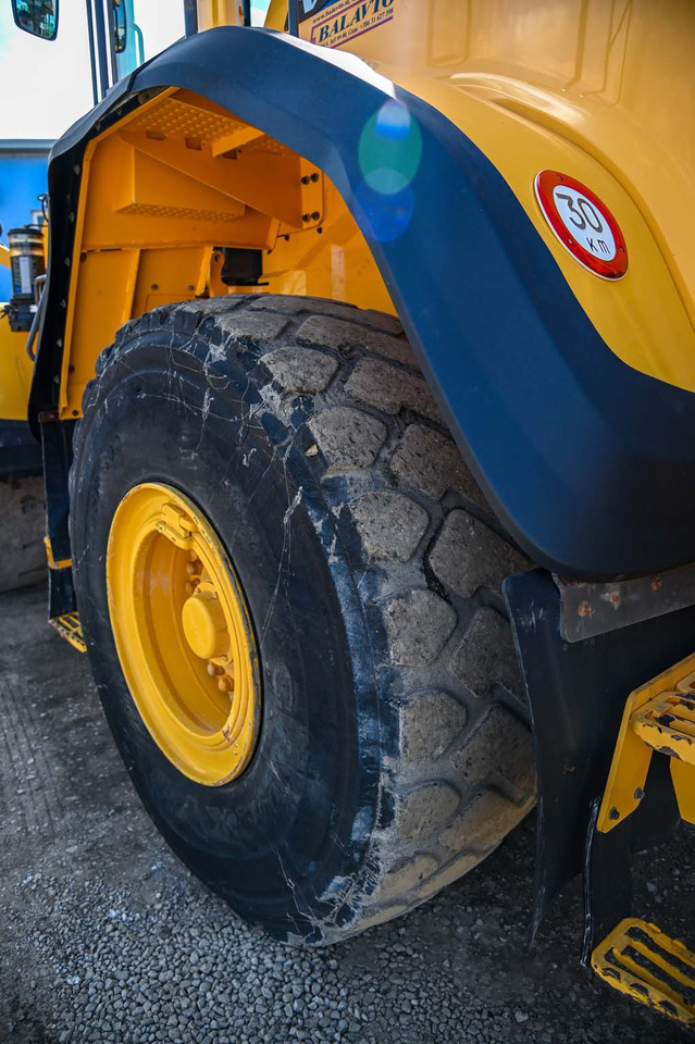 Kolesni nakladalec VOLVO L180H: slika 27