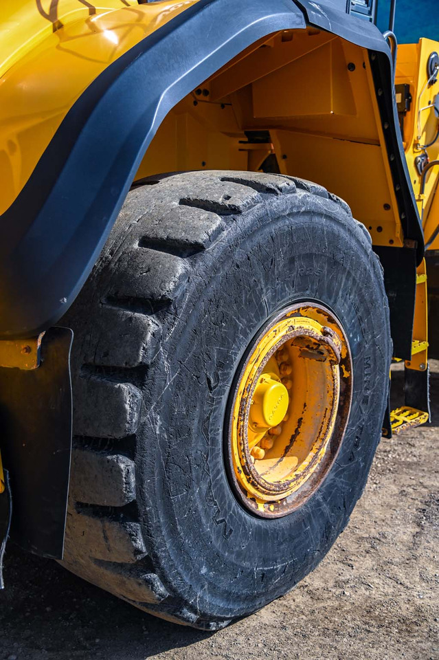 Kolesni nakladalec VOLVO L180H: slika 26