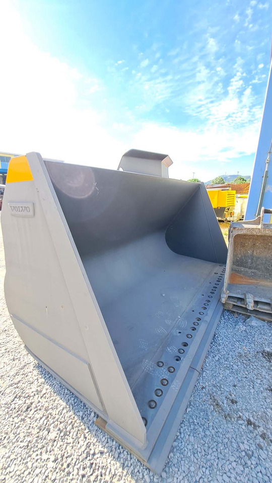 VOLVO L220H lizing VOLVO L220H: slika 8