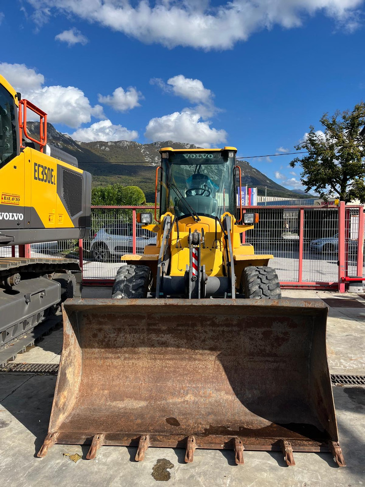 VOLVO L35B - Kolesni nakladalec: slika 1 VOLVO L35B - Kolesni nakladalec: slika 1