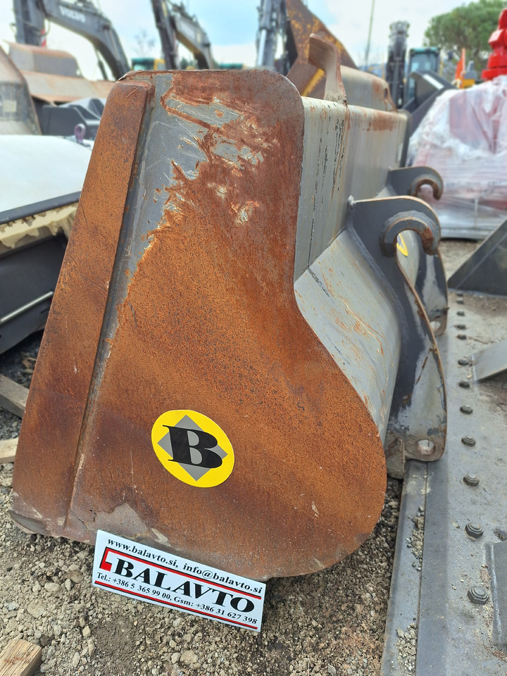 Volvo 93812 loader bucket 2300 mm BOE - Žlica za nakladalnik: slika 2 Volvo 93812 loader bucket 2300 mm BOE - Žlica za nakladalnik: slika 2