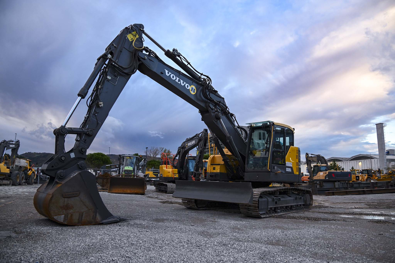 Volvo ECR235EL - Bager goseničar: slika 1 Volvo ECR235EL - Bager goseničar: slika 1