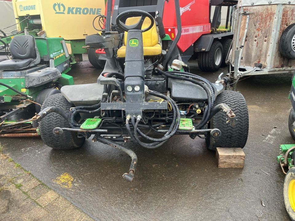 John Deere Spindelmäher, Großflächenmäher 2243, 2500A, 3235C - Vrtna kosilnica: slika 5 John Deere Spindelmäher, Großflächenmäher 2243, 2500A, 3235C - Vrtna kosilnica: slika 5