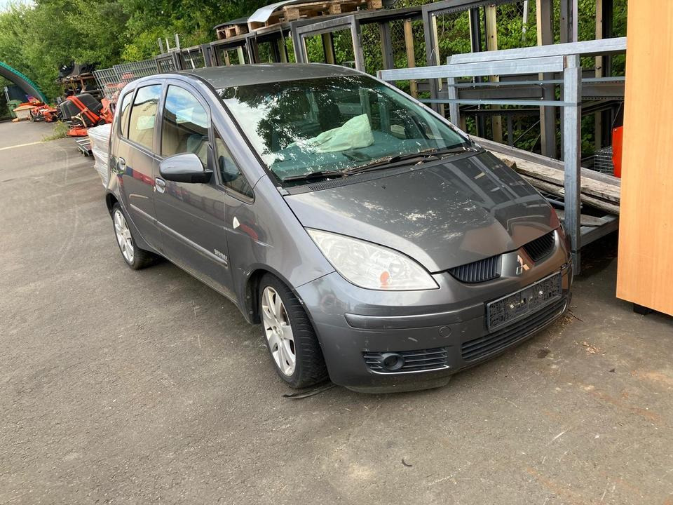 Mitsubishi Colt Unfallfahrzeug - Avtomobil: slika 1 Mitsubishi Colt Unfallfahrzeug - Avtomobil: slika 1