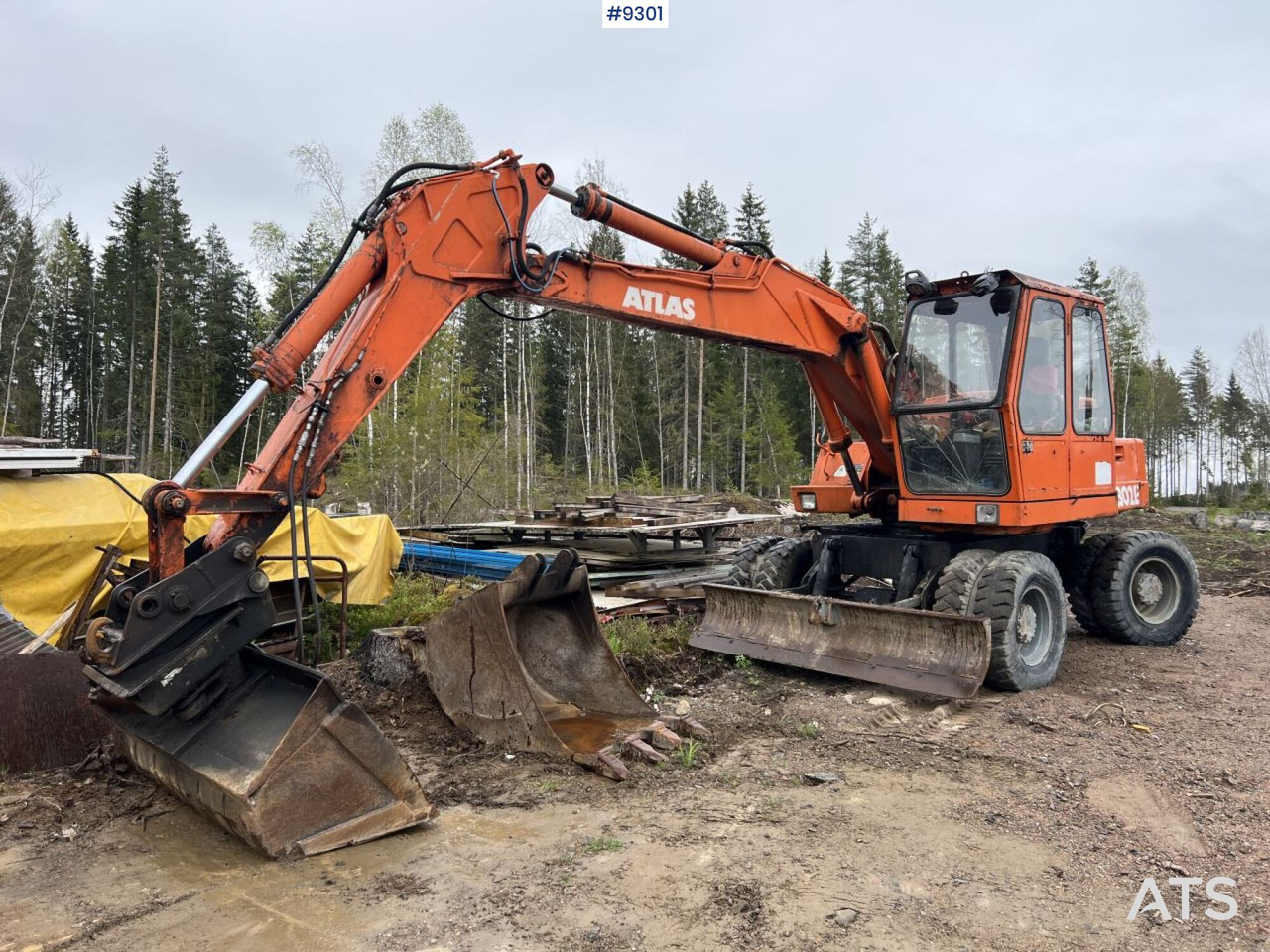 Atlas 1302 E Wheeled excavator with attachments (VIDEO) - Bager na kolesih: slika 1 Atlas 1302 E Wheeled excavator with attachments (VIDEO) - Bager na kolesih: slika 1