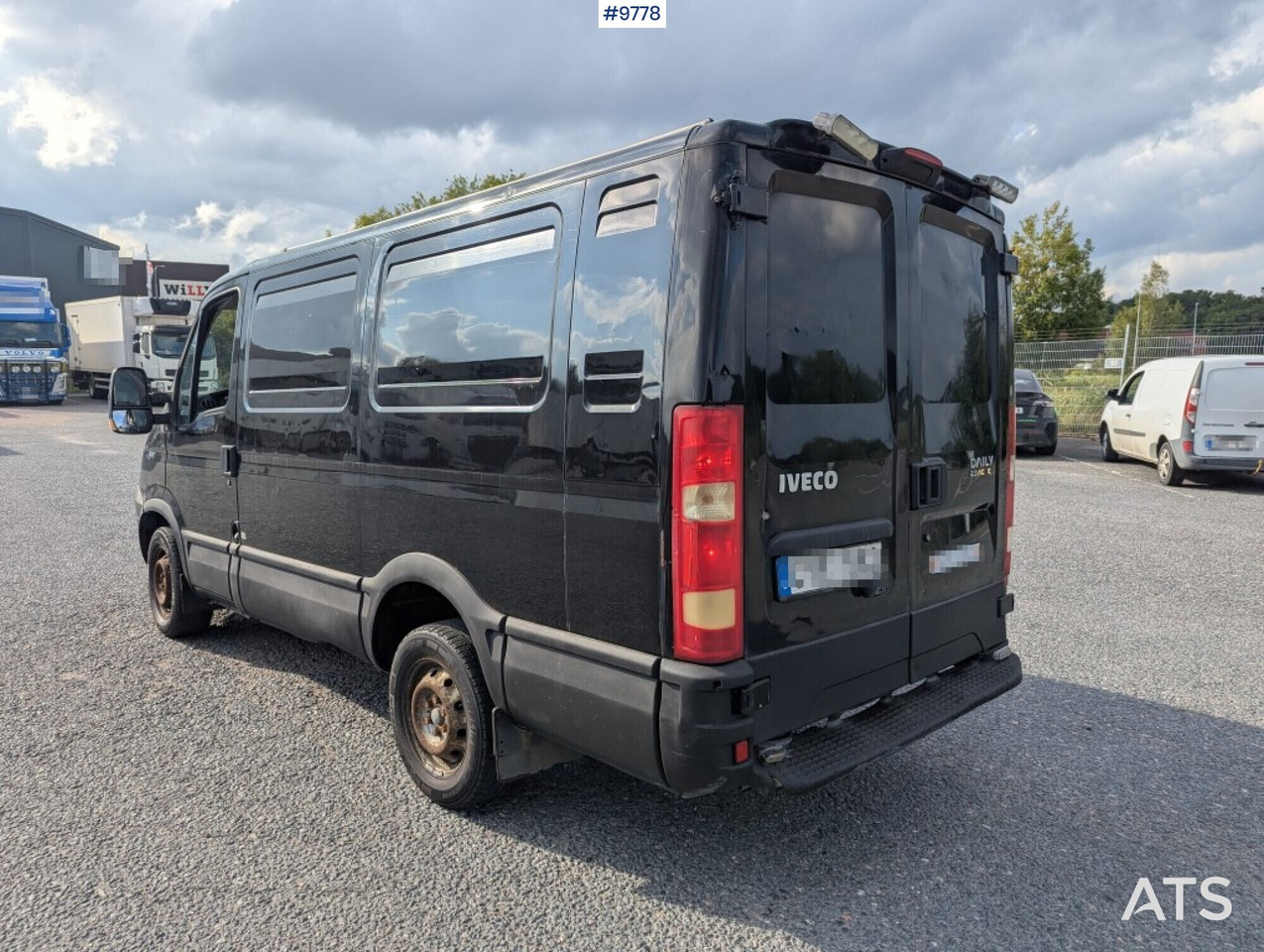 Box Truck Iveco Daily 29L12A V-300 - Furgon: slika 3 Box Truck Iveco Daily 29L12A V-300 - Furgon: slika 3