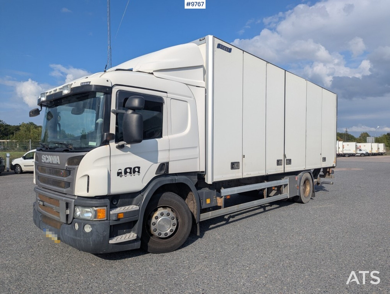 Box Truck Scania P320 4X2 with tail lift - Tovornjak zabojnik: slika 1 Box Truck Scania P320 4X2 with tail lift - Tovornjak zabojnik: slika 1