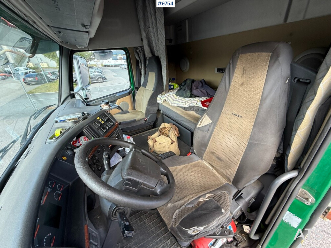 Box Truck Volvo FH 480 with 4-axle Ekeri trailer (VIDEO) - Tovornjak zabojnik: slika 5 Box Truck Volvo FH 480 with 4-axle Ekeri trailer (VIDEO) - Tovornjak zabojnik: slika 5