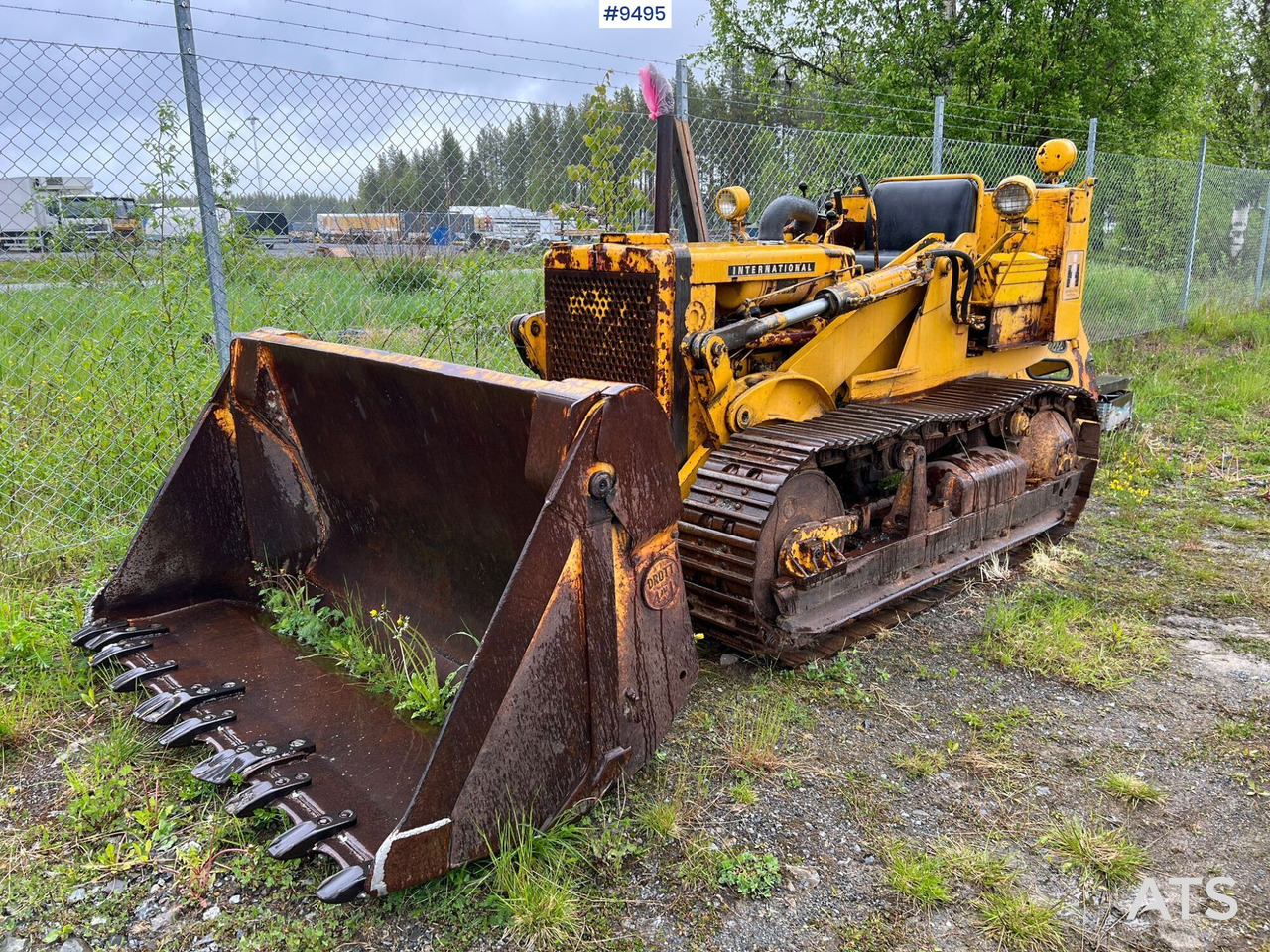 Crawler dozer INTERNATIONAL L125 - Buldožer: slika 2 Crawler dozer INTERNATIONAL L125 - Buldožer: slika 2