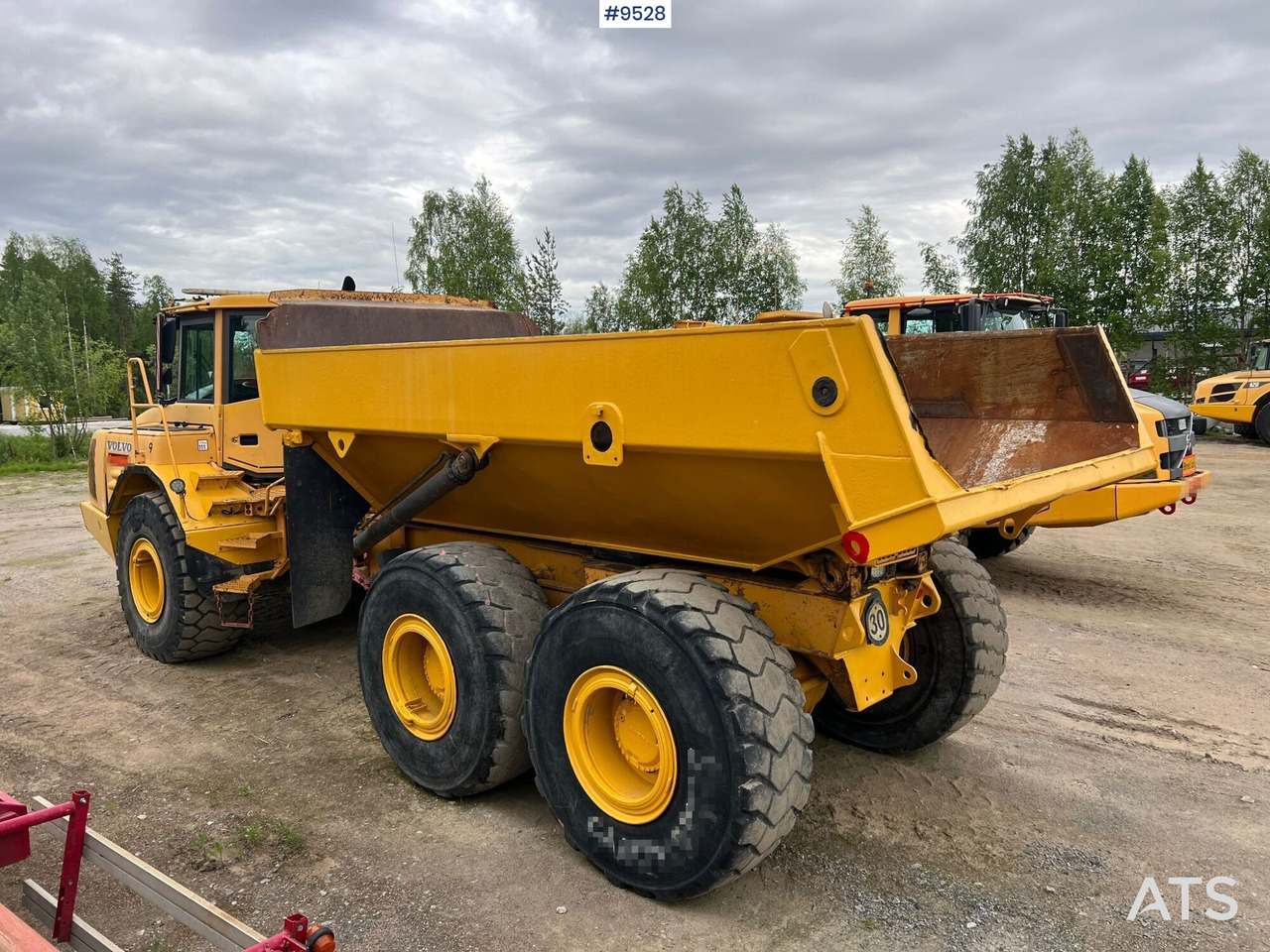 Dumper Volvo A25D 6X6 (SEE VIDEO) - Zglobni demper: slika 3 Dumper Volvo A25D 6X6 (SEE VIDEO) - Zglobni demper: slika 3