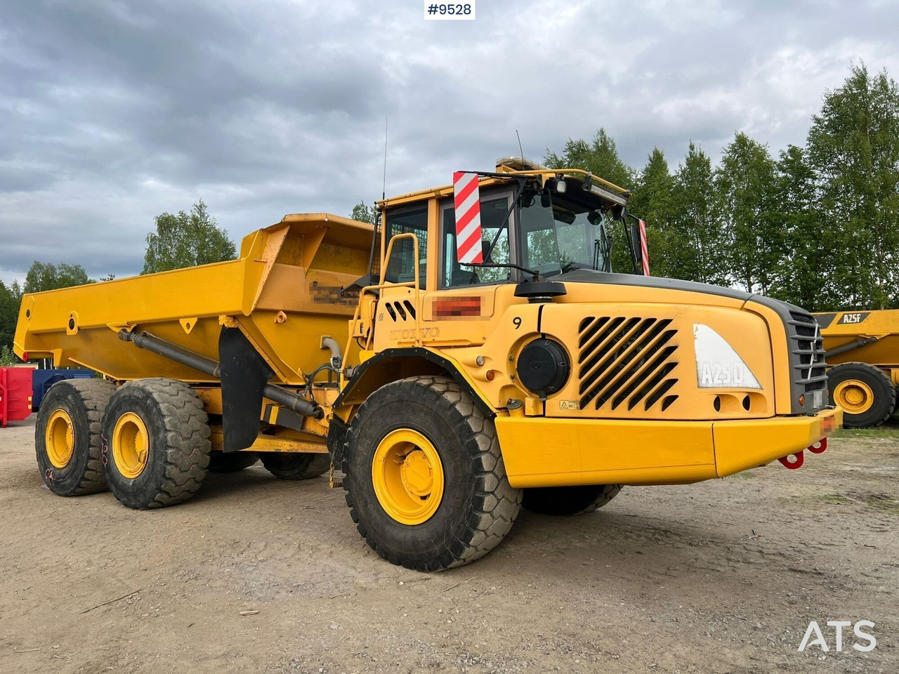 Dumper Volvo A25D 6X6 (SEE VIDEO) - Zglobni demper: slika 1 Dumper Volvo A25D 6X6 (SEE VIDEO) - Zglobni demper: slika 1