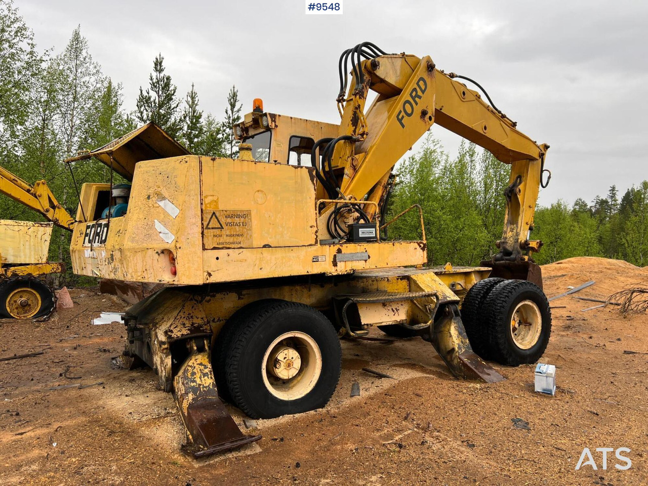 FORD Wheel excavator - Bager na kolesih: slika 2 FORD Wheel excavator - Bager na kolesih: slika 2