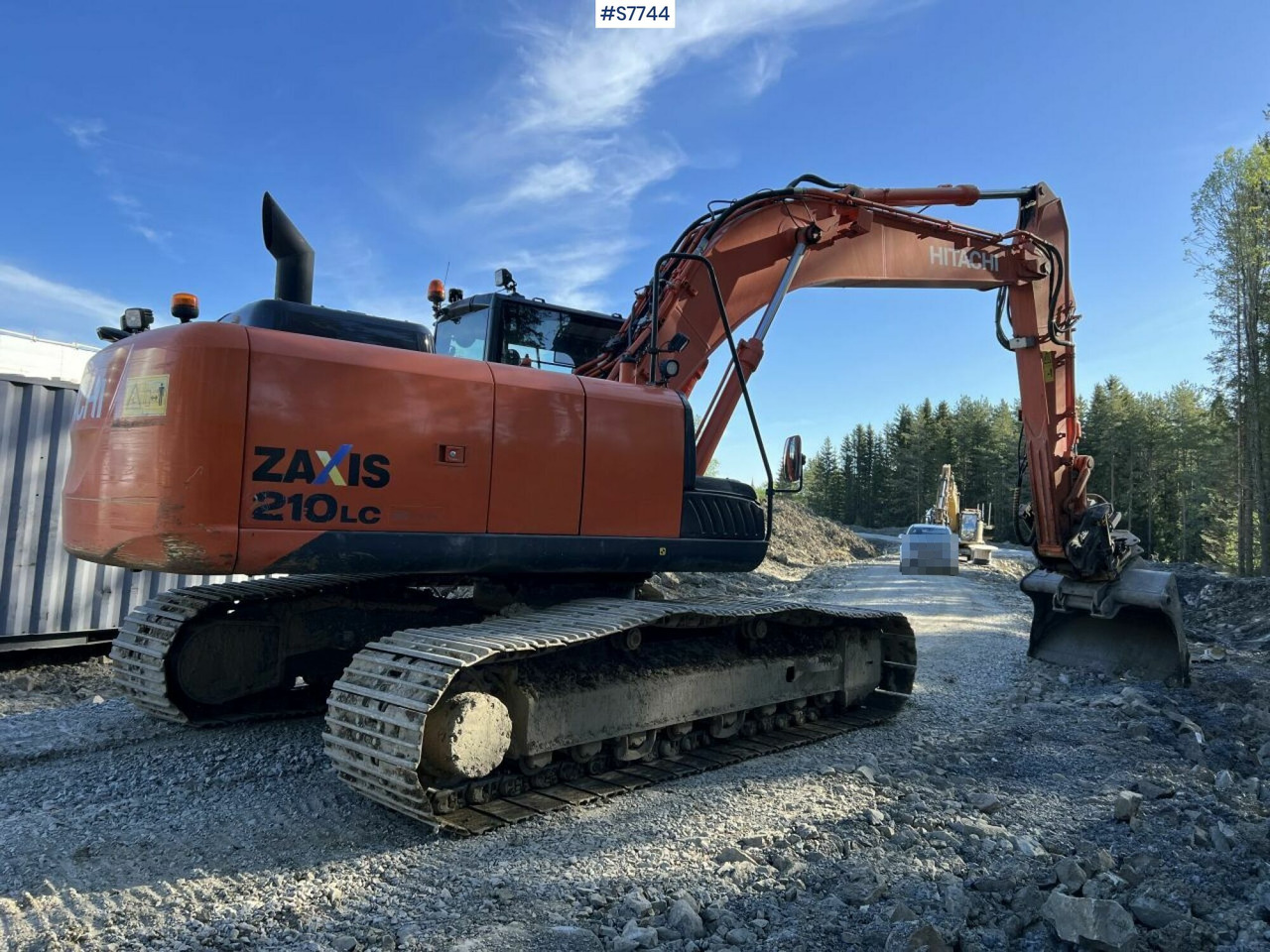 Hitachi ZX 210 LC-5B with rotortilt and gears SEE VIDEO - Bager goseničar: slika 3 Hitachi ZX 210 LC-5B with rotortilt and gears SEE VIDEO - Bager goseničar: slika 3
