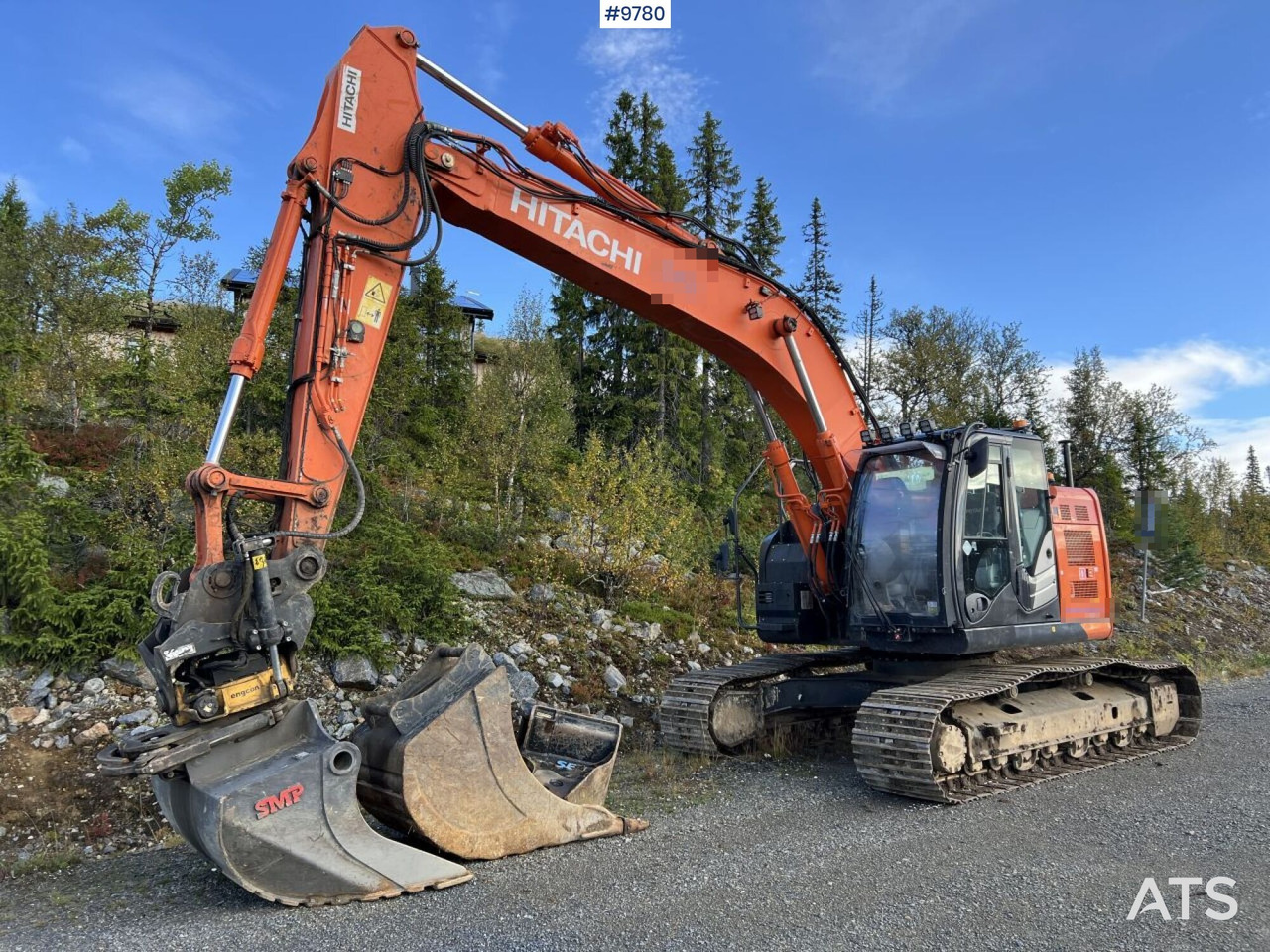 Hitachi ZX 225 US LC-L with excavation system and attachments - Bager goseničar: slika 1 Hitachi ZX 225 US LC-L with excavation system and attachments - Bager goseničar: slika 1