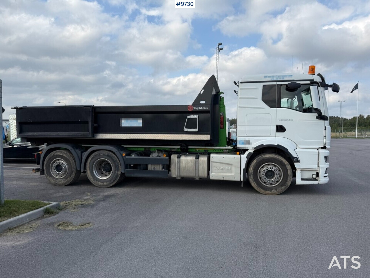 Hook lift MAN TGS 26.510 with crane flatbed and gravel flatbed - Kotalni prekucni tovornjak: slika 5 Hook lift MAN TGS 26.510 with crane flatbed and gravel flatbed - Kotalni prekucni tovornjak: slika 5