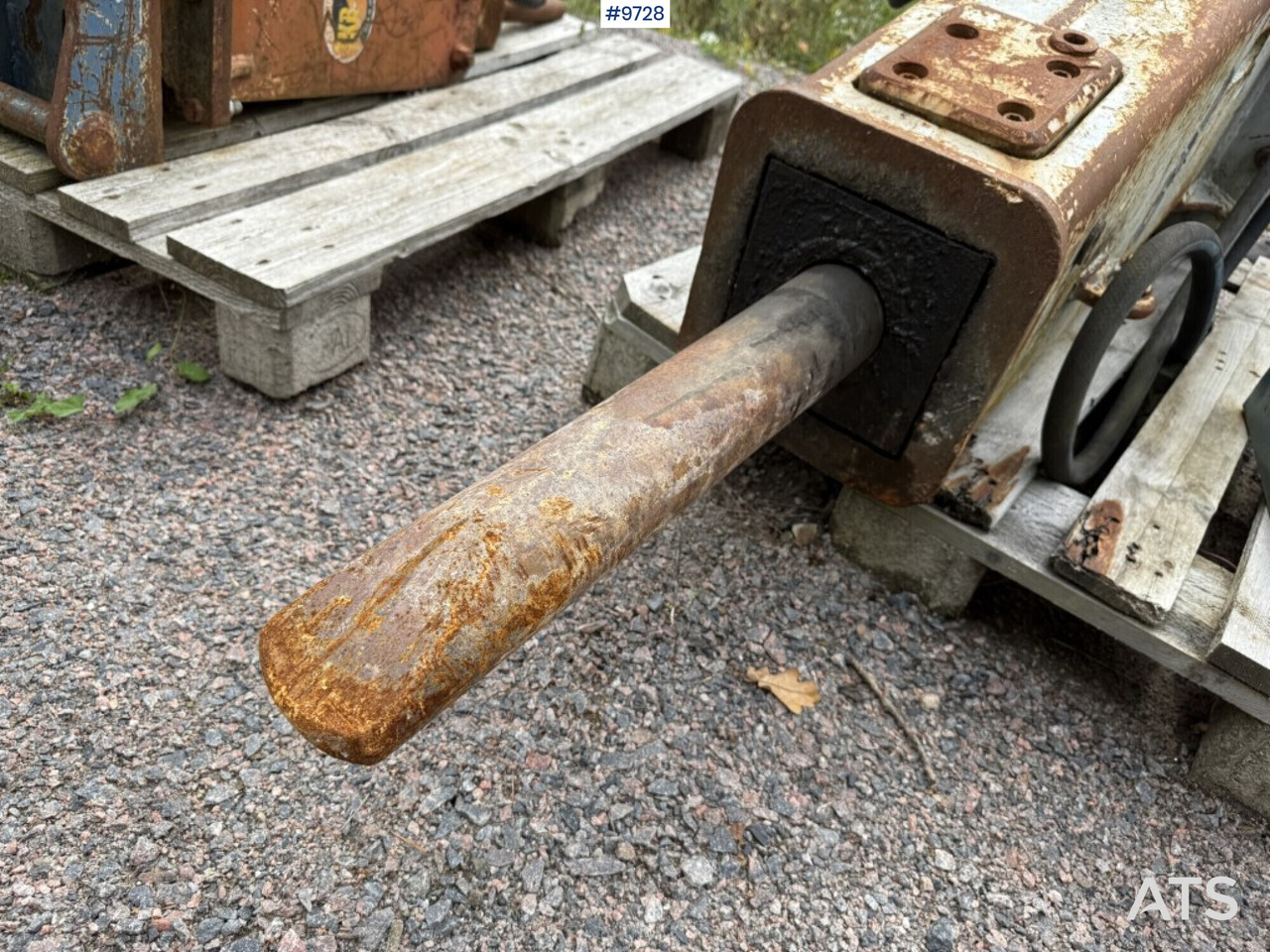 Hydraulic hammer Furukawa F9LN S45 - Hidravlično kladivo: slika 3 Hydraulic hammer Furukawa F9LN S45 - Hidravlično kladivo: slika 3